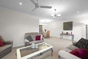 16 Chanel Crescent, EIGHT MILE PLAINS, QLD 4113 AUS