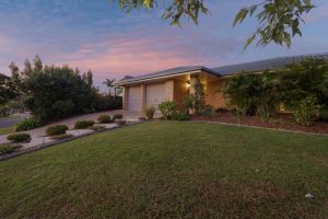 16 Chanel Crescent, EIGHT MILE PLAINS, QLD 4113 AUS