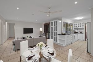 16 Chanel Crescent, EIGHT MILE PLAINS, QLD 4113 AUS