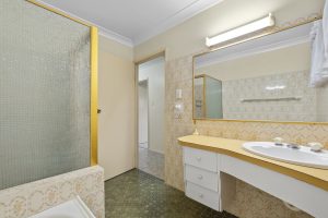 3 Gartford Street, ROBERTSON, QLD 4109 AUS