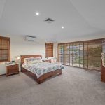 199 Mount Ommaney Drive, MOUNT OMMANEY, QLD 4074 AUS