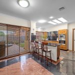 199 Mount Ommaney Drive, MOUNT OMMANEY, QLD 4074 AUS