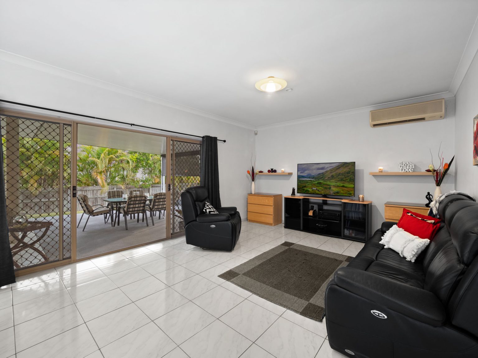 10 Colvillea Close, STRETTON, QLD 4116 AUS