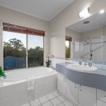 6 The Heights, UNDERWOOD, QLD 4119 AUS