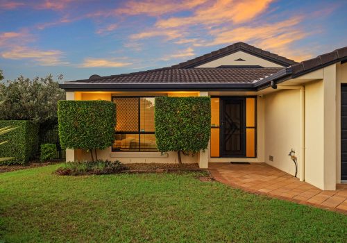 2 Eastridge Place, KURABY, QLD 4112 AUS