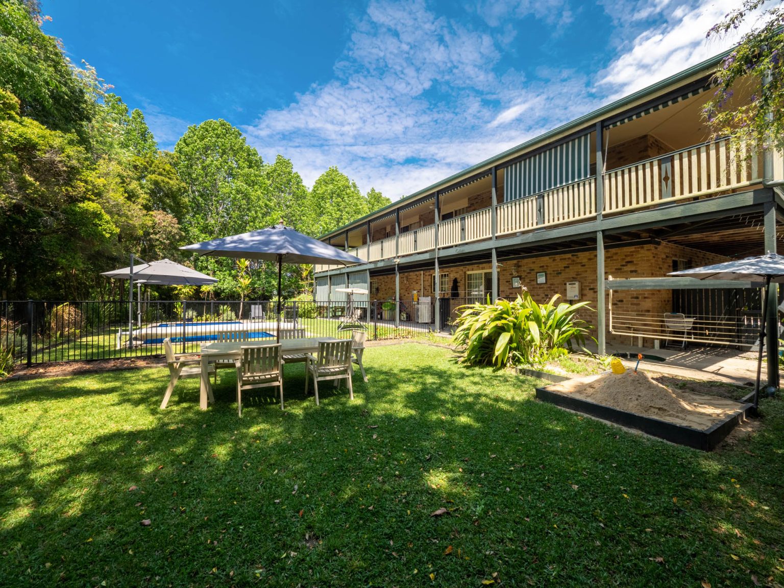 15 Springburn Drive, GLASS HOUSE MOUNTAINS, QLD 4518 AUS