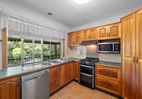 15 Springburn Drive, GLASS HOUSE MOUNTAINS, QLD 4518 AUS